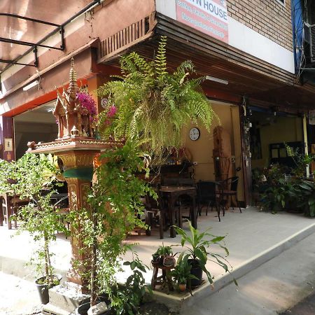 Hotel P'Lyn House Chiang Mai Exterior foto